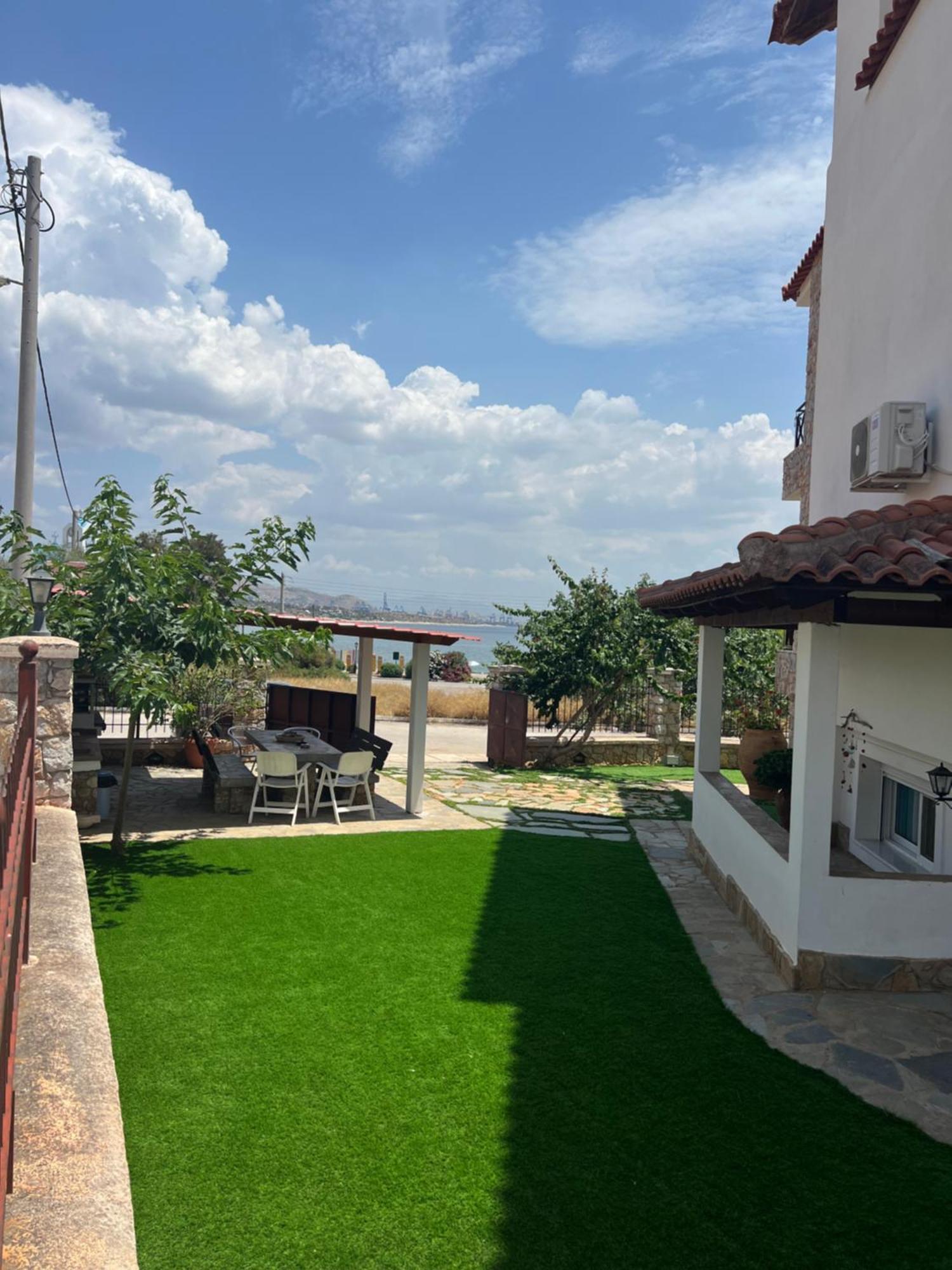 Apartment In Salamina With Garden & Sea View Selinia Dış mekan fotoğraf